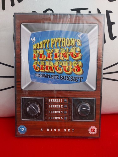 Monty python flying - flying, circus